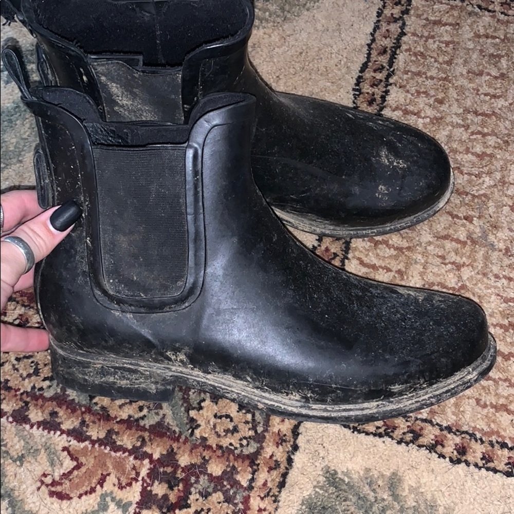 Old navy rain boots
